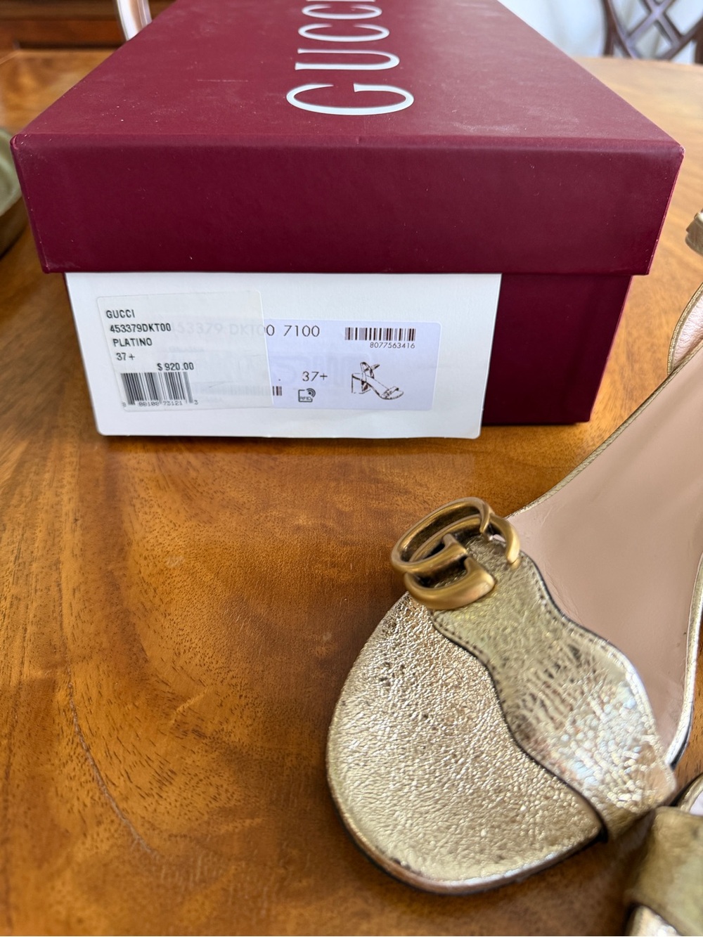 Gucci Gold Metallic Block Heel Sandals with Double G Hardware - Picture 6 of 8